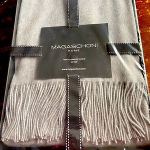 100% cashmere, Magaschoni's Cashmere Throw